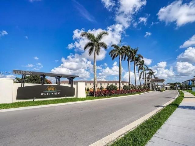 Дом в аренду по адресу 2437 NW 119th Ter - фото 6270863