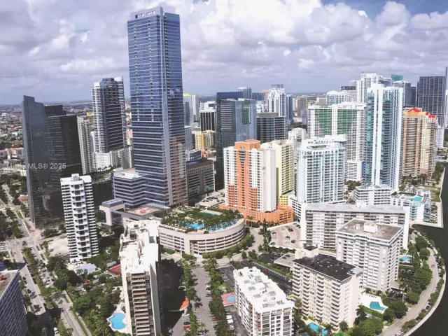 Продажа квартиры #3106 - фото 6273219