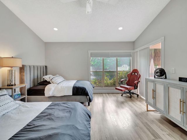 Дом в аренду по адресу 7883 Villa Nova Drive - фото 6272853