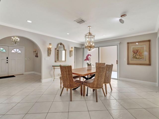 Дом в аренду по адресу 7883 Villa Nova Drive - фото 6272862