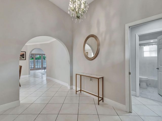 Дом в аренду по адресу 7883 Villa Nova Drive - фото 6272869