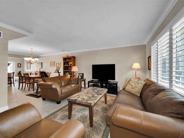 Продажа дома по адресу 5400 N Ocean Blvd 32 - фото 6281160