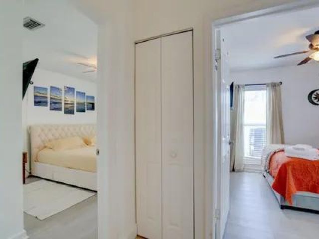 Продажа дома по адресу 3170 NW 68th Court - фото 6684286