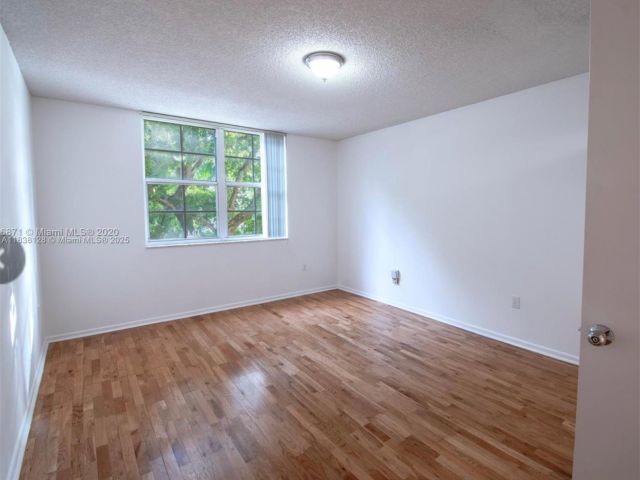 Продажа квартиры #9306 - фото 6272774