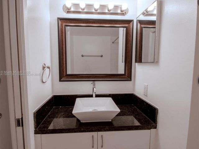 Продажа квартиры #9306 - фото 6272776