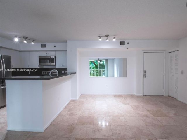 Продажа квартиры #9306 - фото 6272781