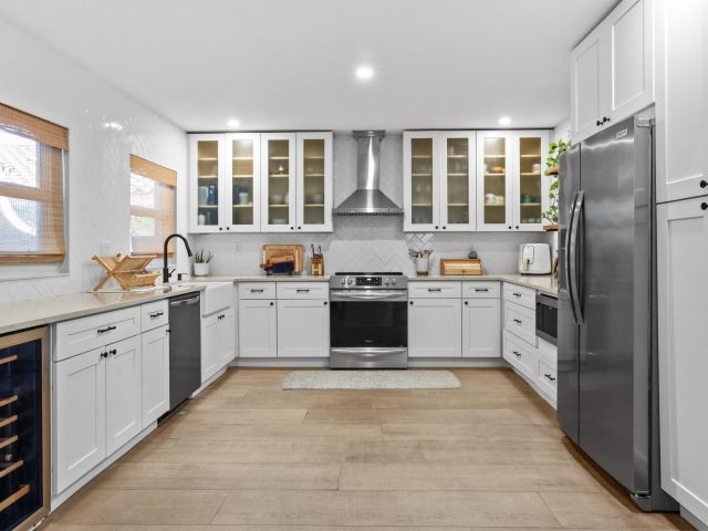 Продажа дома по адресу 2021 NW 15th Place - фото 6273008