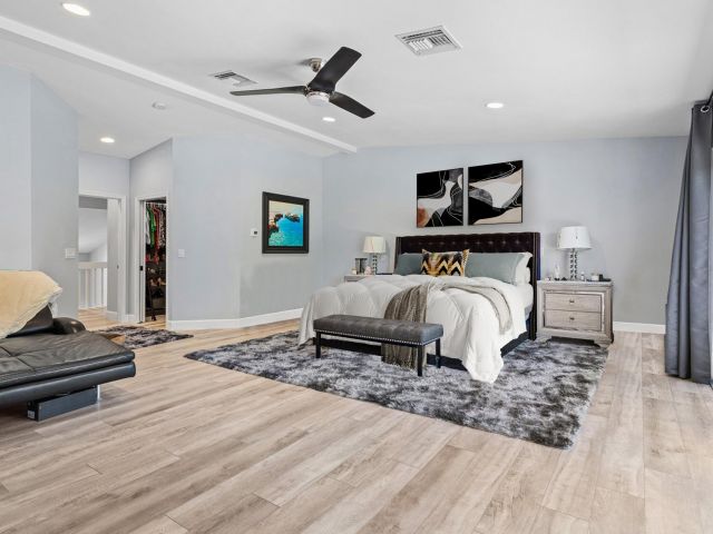 Продажа дома по адресу 811 SE 31st Street - фото 6272887