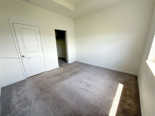 Продажа дома по адресу 12440 NW 23rd Ct - фото 6272192