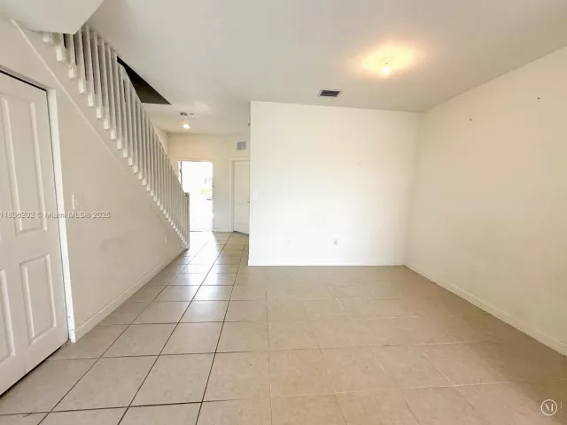 Продажа дома по адресу 12440 NW 23rd Ct - фото 6272197