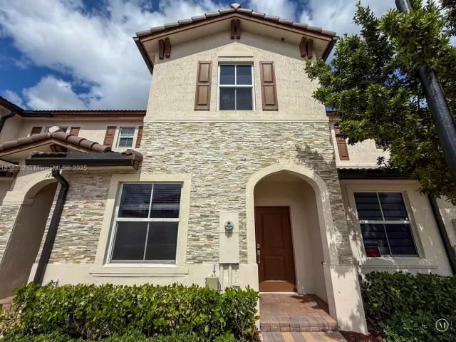 Продажа дома по адресу 12440 NW 23rd Ct - фото 6272203