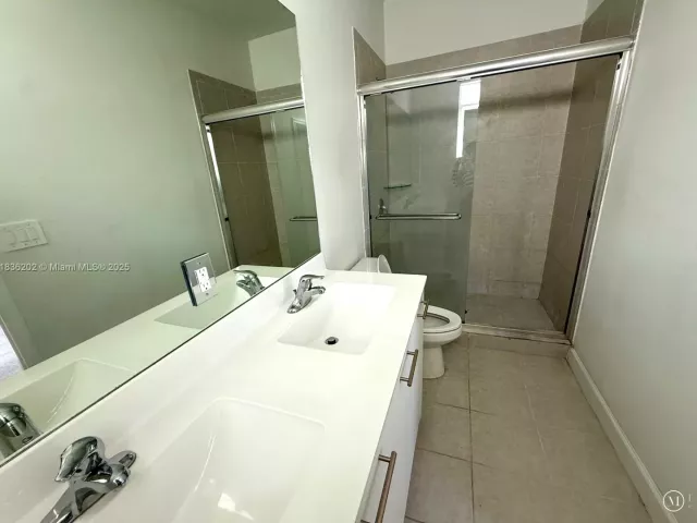 Продажа дома по адресу 12440 NW 23rd Ct - фото 6272189