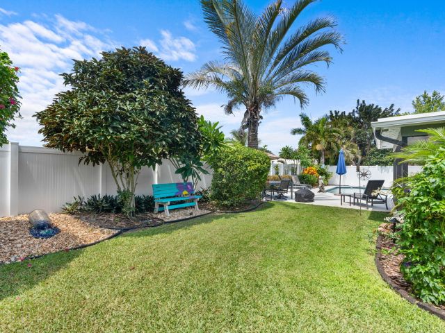 Продажа дома по адресу 2529 NW 32nd Street - фото 6274855