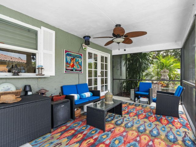 Продажа дома по адресу 2529 NW 32nd Street - фото 6274858