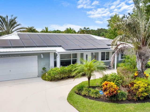 Продажа дома по адресу 2529 NW 32nd Street - фото 6274869