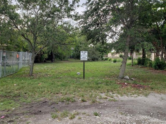 Продажа дома по адресу 894 SW 9th Ct - фото 7518150