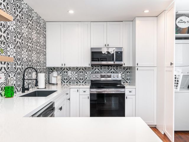 Продажа дома по адресу 713 NE 17th Rd - фото 6280487