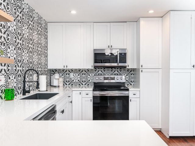 Продажа дома по адресу 713 NE 17th Rd - фото 6280488