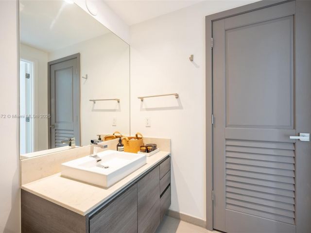 Квартира в аренду номер3805 - фото 6273318