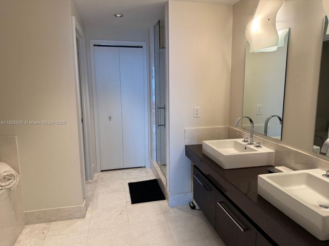 Квартира в аренду номер3506 - фото 6277919