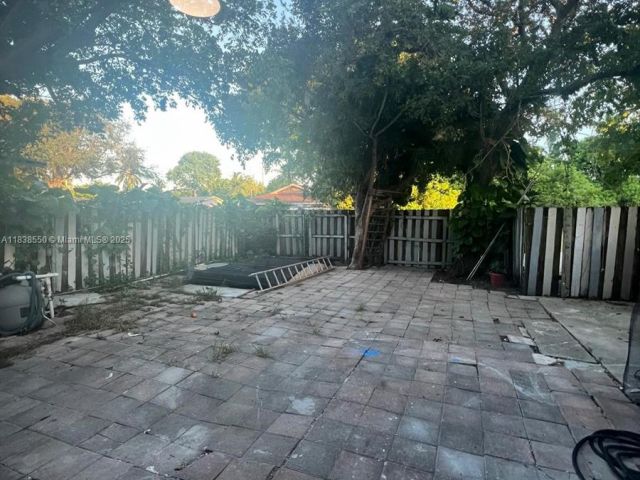 Дом в аренду по адресу 451 NE 136th St I-101 - фото 6289924