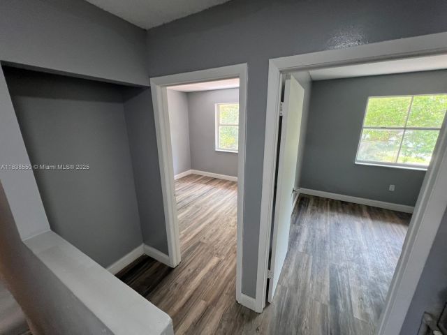 Дом в аренду по адресу 451 NE 136th St I-101 - фото 6289925