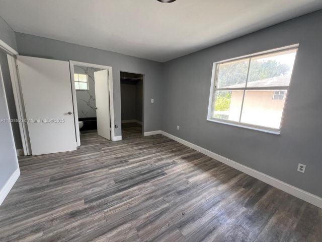 Дом в аренду по адресу 451 NE 136th St I-101 - фото 6289927