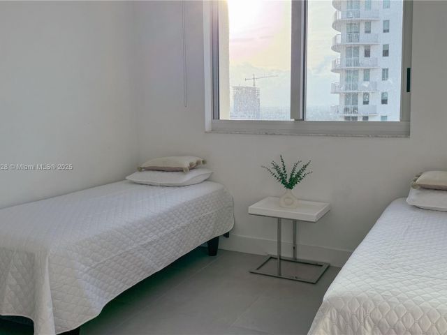 Квартира в аренду номер1808E - фото 6276463