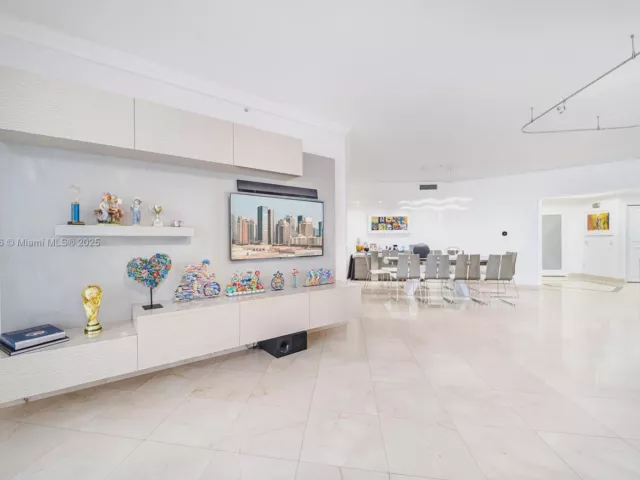 Продажа квартиры #2601 - фото 6312777