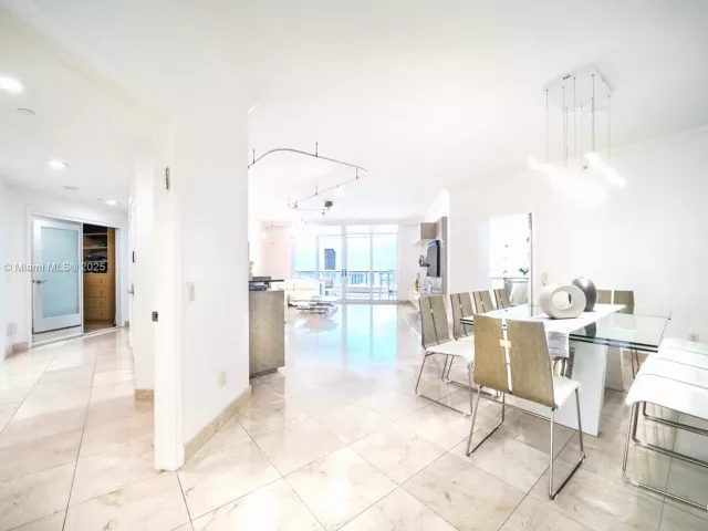 Продажа квартиры #2601 - фото 6312780