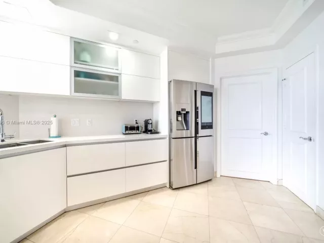 Продажа квартиры #2601 - фото 6312767