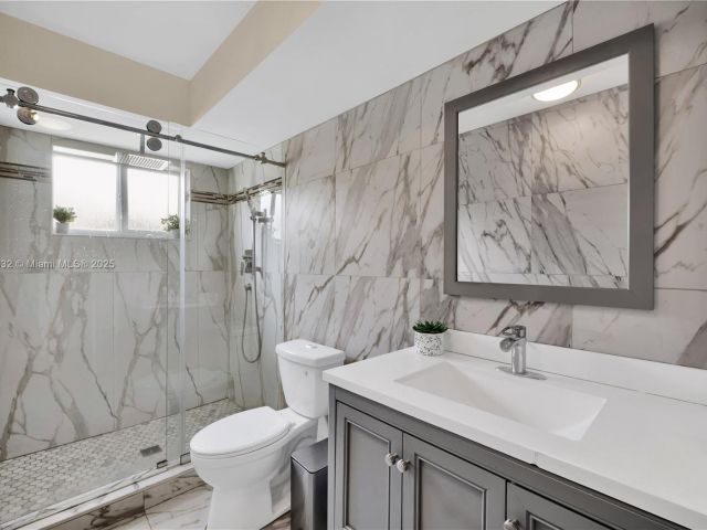 Продажа дома по адресу 1730 N 55th Ave - фото 6275102