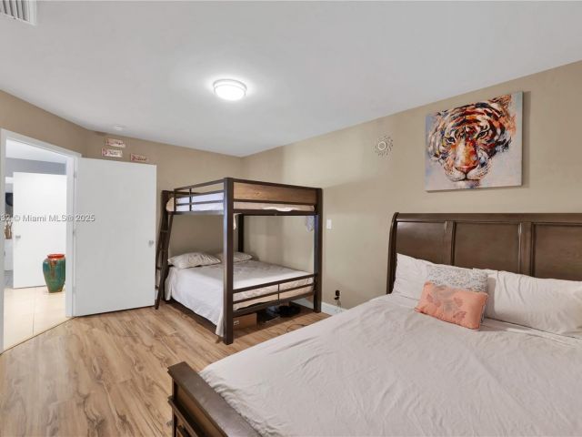 Продажа дома по адресу 1730 N 55th Ave - фото 6275103