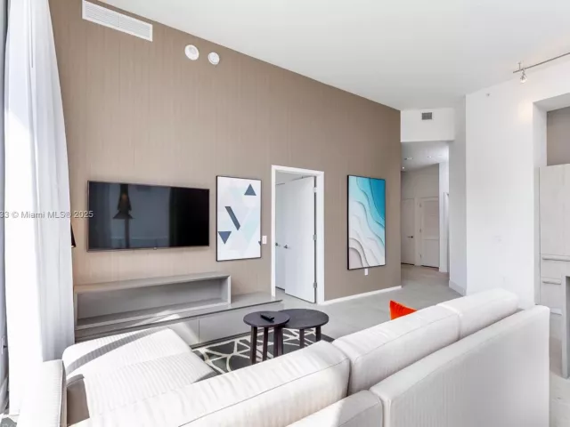 Продажа квартиры #R409 - фото 6277052