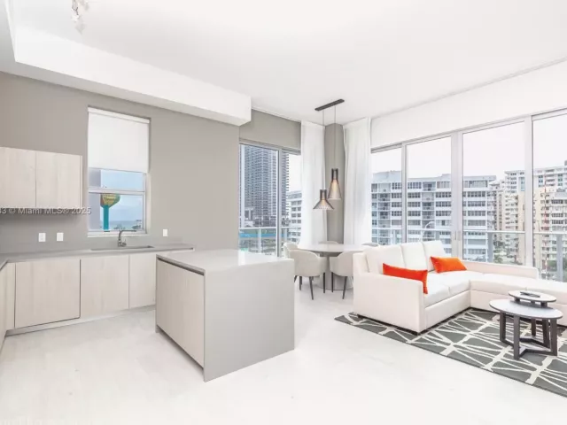 Продажа квартиры #R409 - фото 6277059