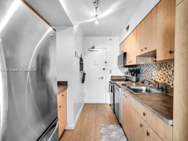 Квартира в аренду номер1006 - фото 6275618