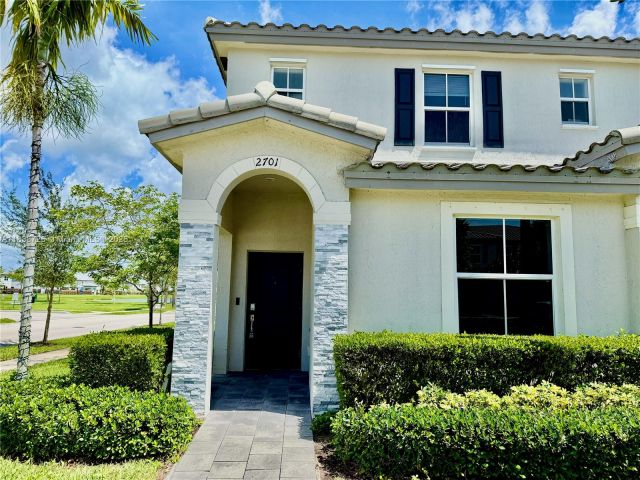 Дом в аренду по адресу 2701 SE 15th St 0 - фото 6285183