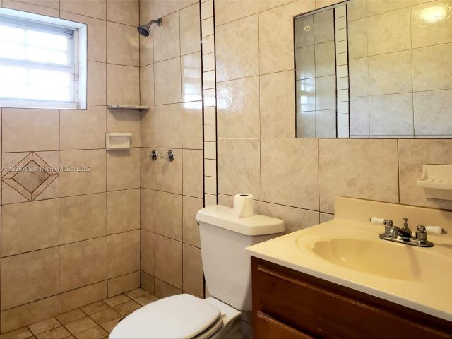 Продажа дома по адресу 3124 Prairie Ave - фото 6275014