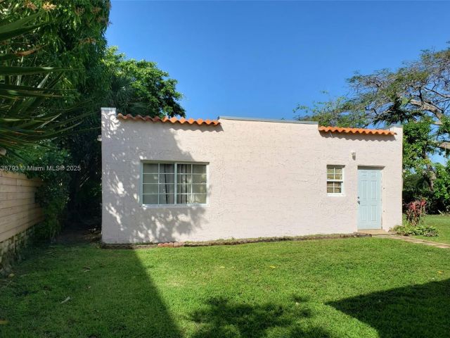 Продажа дома по адресу 3124 Prairie Ave - фото 6275022