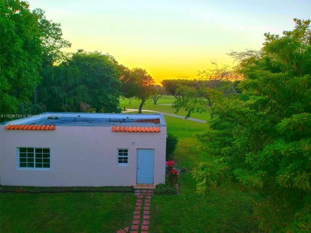 Продажа дома по адресу 3124 Prairie Ave - фото 6275030