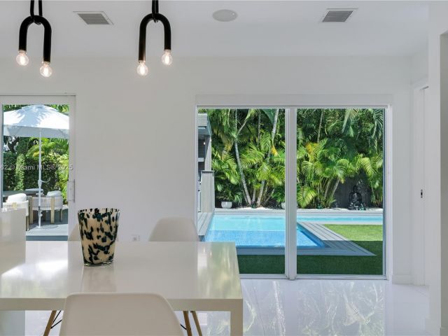 Продажа дома по адресу 475 Woodcrest Rd - фото 6291943