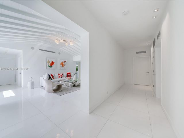 Продажа дома по адресу 475 Woodcrest Rd - фото 6291949