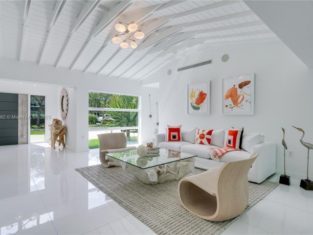 Продажа дома по адресу 475 Woodcrest Rd - фото 6291952