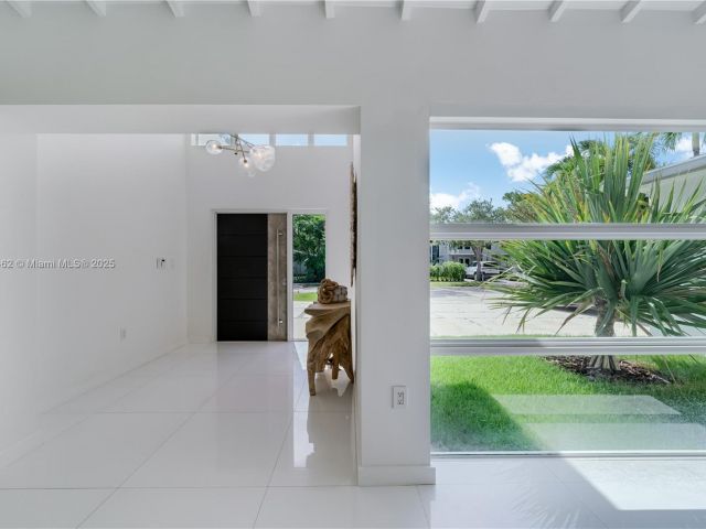 Продажа дома по адресу 475 Woodcrest Rd - фото 6291959