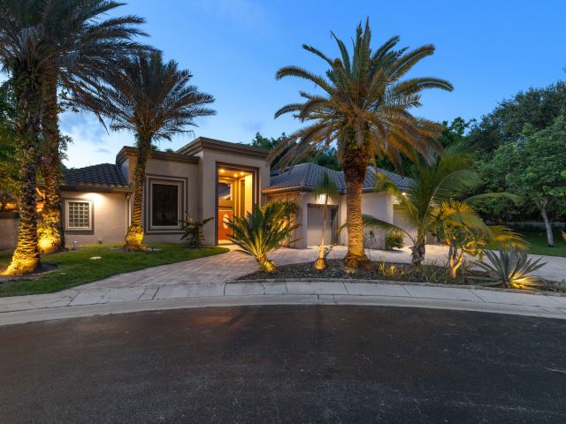 Продажа дома по адресу 6595 NW 32nd Terrace - фото 6277749