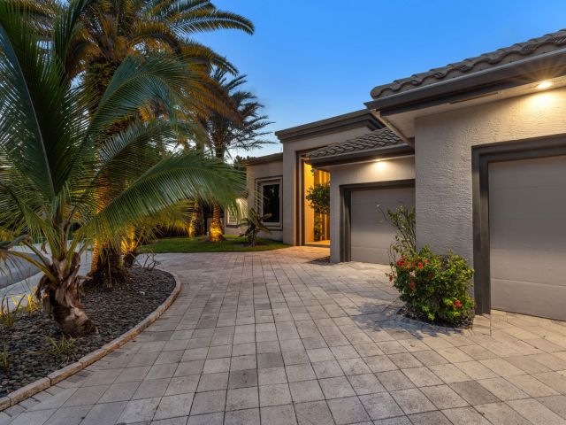 Продажа дома по адресу 6595 NW 32nd Terrace - фото 6604223