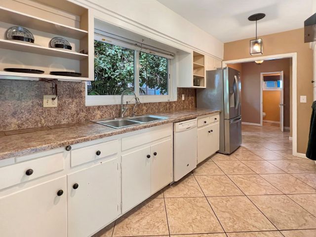 Продажа дома по адресу 1431 S Ocean Blvd #28 - фото 6285117