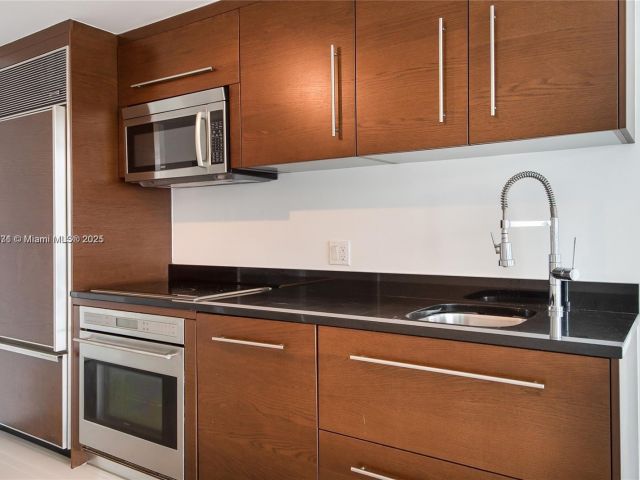 Квартира в аренду номер4904 - фото 6288362