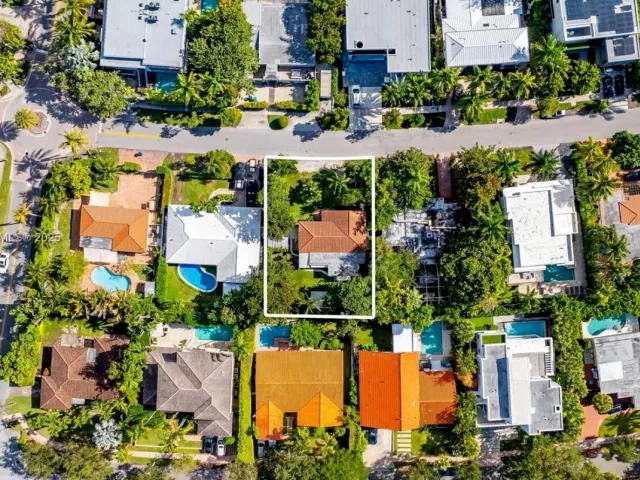 Продажа дома по адресу 738 Fernwood Rd - фото 6286361