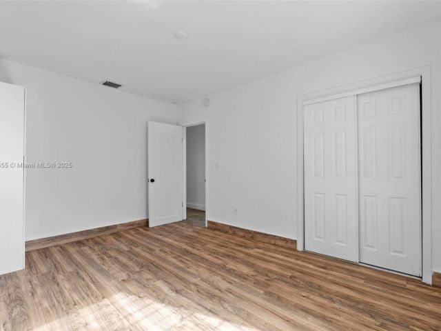 Продажа дома по адресу 738 Fernwood Rd - фото 6286362